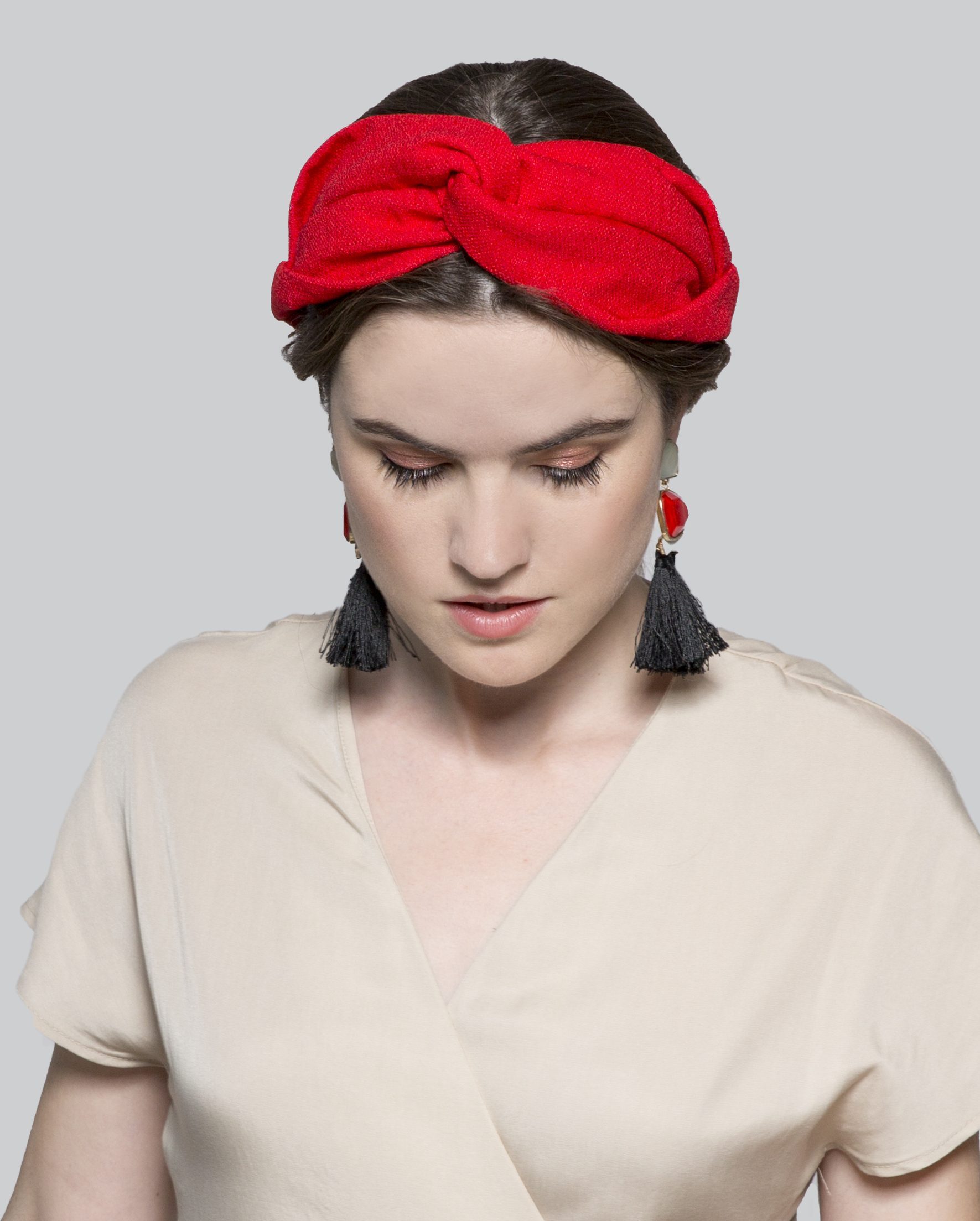 diadema turbante en color rojo con nudo